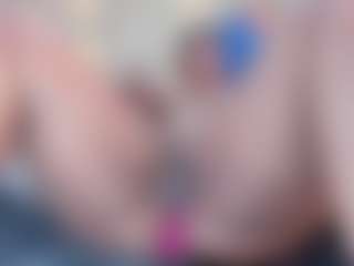 Live cam show with thaylanaa - Fingering on AdultVida.com