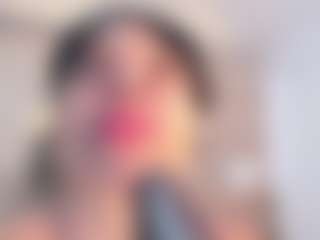thaylanaa's Live Sex Cam Show