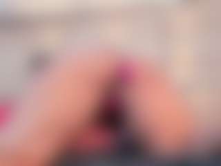 Live cam show with thaylanaa - Deepthroat on Camsoda