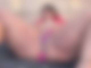 Live cam show with thaylanaa - Strip Mature on nudelive.tv