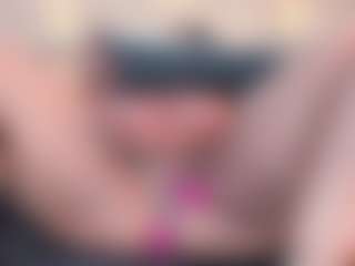 thaylanaa's Live Sex Cam Show