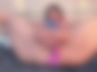 thaylanaa's Live Sex Cam Show