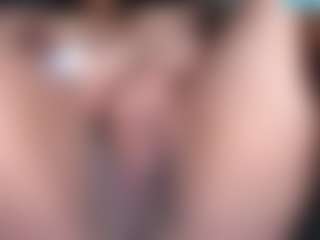 Ebony-olsson MILF webcam performer live streaming