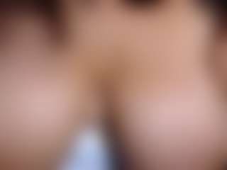 Live cam show with Ebony-olsson - Gape on Camsoda