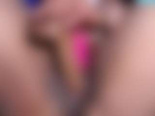 Live cam show with Ebony-olsson - Middle Aged on SinfulBabes