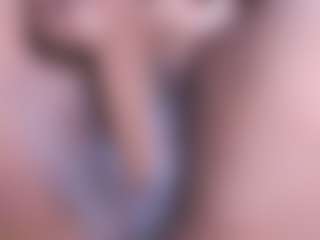 Live cam show with Ebony-olsson - Spank on Fling VIP Chat