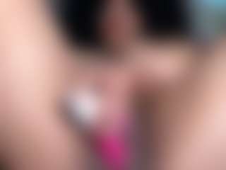 Live cam show with Ebony-olsson - Big Tits MILF on Chatstar