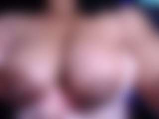 Ebony-olsson's Live Sex Cam Show