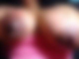 Live cam show with Ebony-olsson - Bedroom on https://playwithruby.com