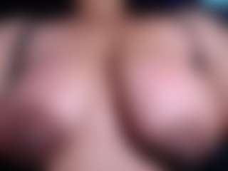 Live cam show with Ebony-olsson - BBW on CamSextacy