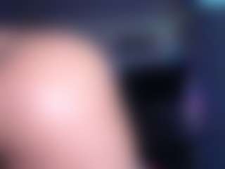 Live cam show with Ebony-olsson - Brown Eyes on Camsoda