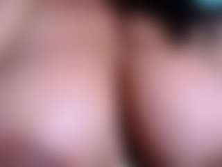 Live cam show with Ebony-olsson - BBW on CamClone