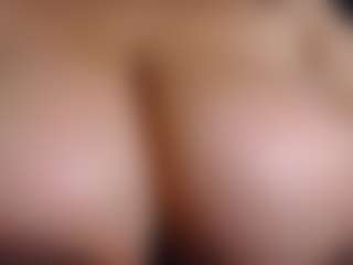 Live cam show with Ebony-olsson - White on Dolls Live | colombia