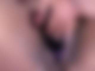 Live cam show with Ebony-olsson - Spank MILF on Gym Cam Girls