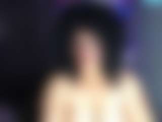 Live-camshow met Ebony-olsson - Thong op Camsoda