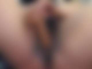 Ebony-olsson MILF webcam performer live streaming