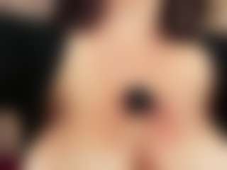 Live cam show with NitzziRouse - Big Tits on SquirtSoMuch