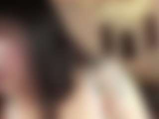 Live cam show with NitzziRouse - Thin on Uber Horny