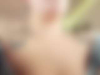 NitzziRouse's Live Sex Cam Show