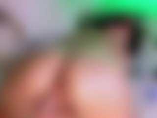 katia-3's Live Sex Cam Show