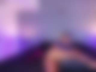 Live cam show with scarlettbrandt - Athletic Ebony on Camsoda | colombia