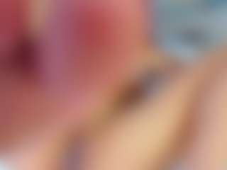 Live cam show with miia-02 - Bedroom on thefappeningchat.com