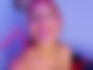 Live cam show with miia-02 - Ebony on Chatstar | colombia