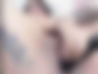 malley-adams's Live Sex Cam Show
