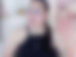 Live cam show with malley-adams - Smoking on Camsoda