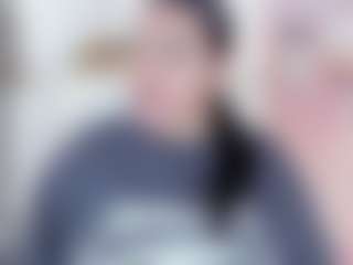 malley-adams's Live Sex Cam Show