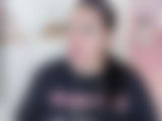 malley-adams's Live Sex Cam Show