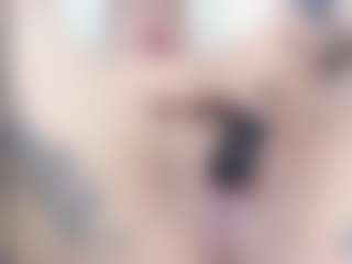 malley-adams's Live Sex Cam Show