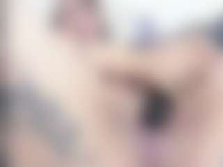malley-adams's Live Sex Cam Show