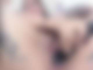 malley-adams's Live Sex Cam Show