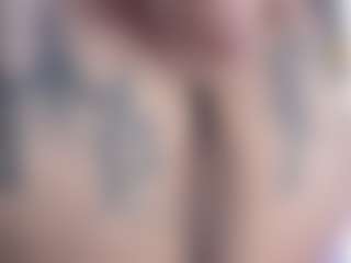 malley-adams's Live Sex Cam Show