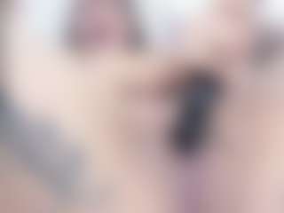 malley-adams's Live Sex Cam Show