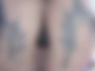 malley-adams's Live Sex Cam Show
