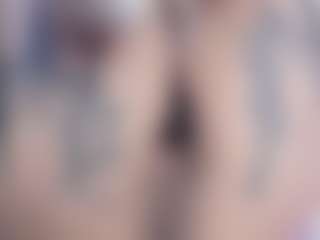 malley-adams's Live Sex Cam Show