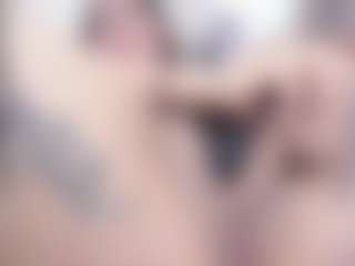 malley-adams's Live Sex Cam Show