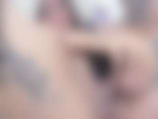 malley-adams's Live Sex Cam Show