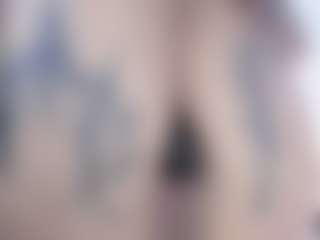 malley-adams's Live Sex Cam Show