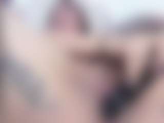 malley-adams's Live Sex Cam Show