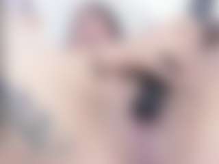 malley-adams's Live Sex Cam Show