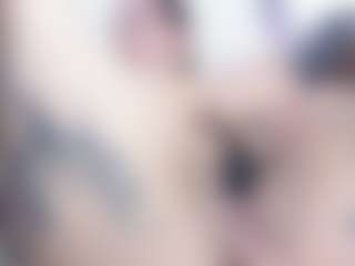 malley-adams's Live Sex Cam Show