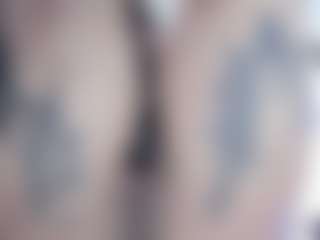 malley-adams's Live Sex Cam Show