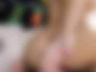 Annyy-Rosse's Live Sex Cam Show