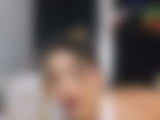 Annyy-Rosse's Live Sex Cam Show