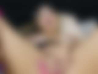 Live cam show with Annyy-Rosse - Blonde Hair Teen (18+) on Chatstar