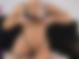 Live cam show with Annyy-Rosse - Bikini on Fling VIP Chat
