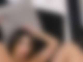 Live cam show with Annyy-Rosse - Big Tits on CamClone
